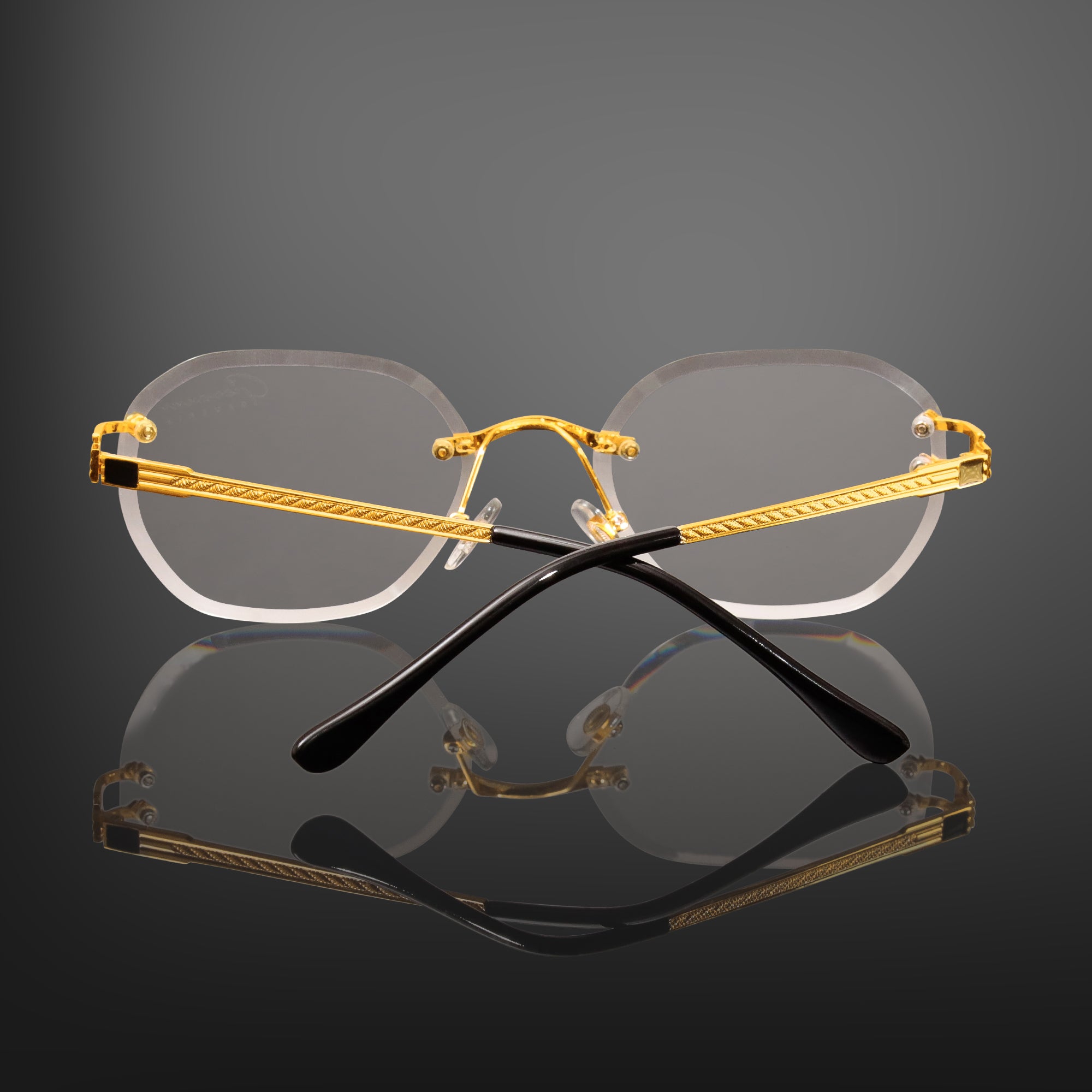 Golden eye clears